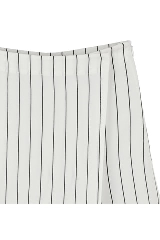 Short - Wit - DKNY