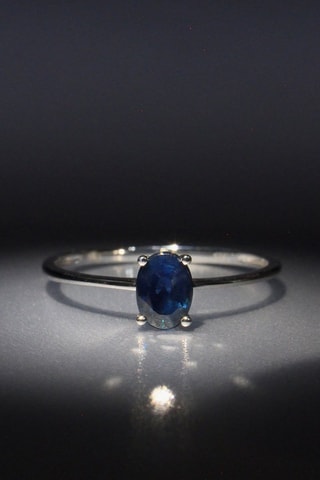 Anillo Andreia - Oro blanco y zafiro