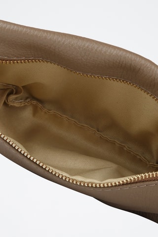 Sac bandoulière en cuir de veau - Taupe