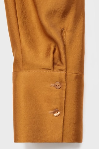 Chemise satinée croisée - Moutarde