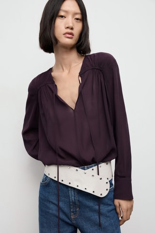 Blouse en gaze avec décolleté et nœud - Bordeaux