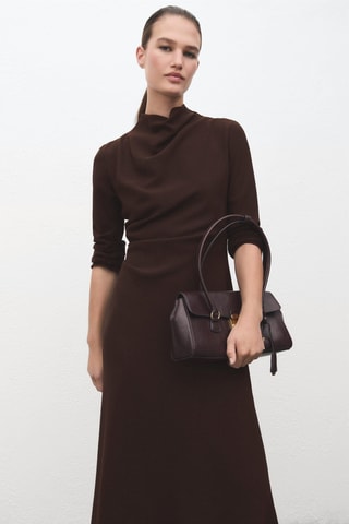 Robe froncée avec col drapé - Marron