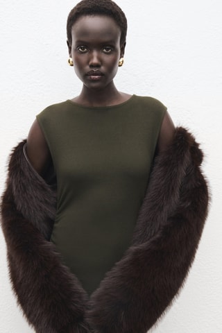 Robe en maille fine avec fronce latérale - Kaki
