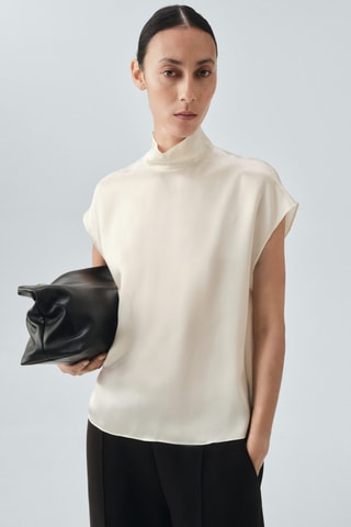 Blouse 100 % soie satinée col montant - Écru