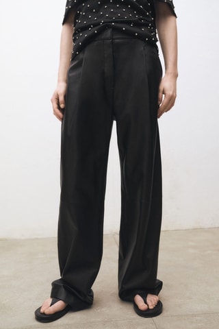 Pantalon droit en cuir à pinces - Noir