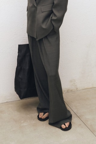 Pantalón traje pinzas cinturón - Caqui