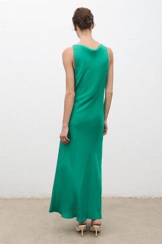 Robe longue satinée - Vert