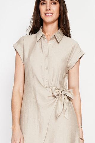 Vestido cruzado de lino - Beige