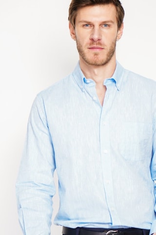 Camisa regular fit de lino - Celeste