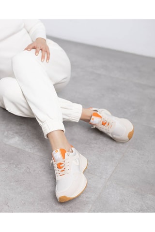 Sneakers - Beige