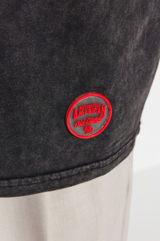 T-shirt - Gris, noir et rouge