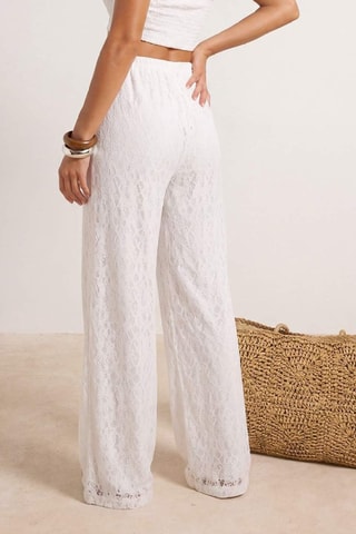 Crop top bustier et pantalon de plage taille haute - Blanc