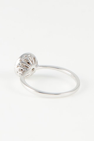 Anel Ysalis 
Ouro branco e diamantes