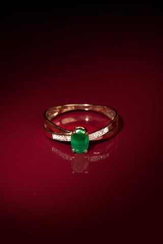 Bague Ambi - Or jaune, diamants et émeraude