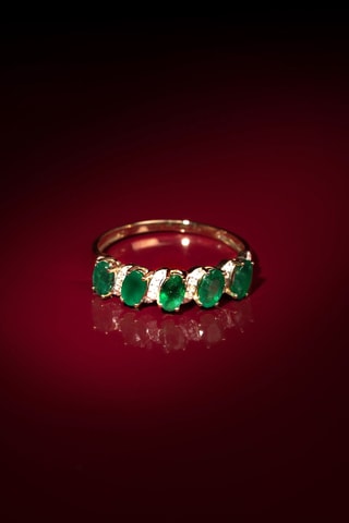 Bague Sambava - Or jaune, diamants et émeraudes