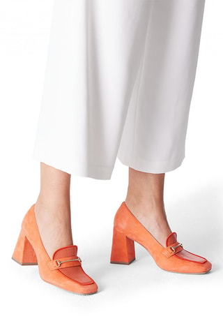 Mocassins à talons en nubuck - Orange