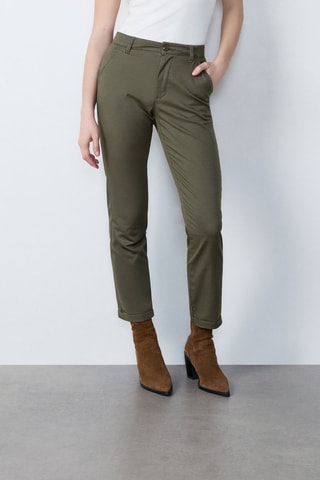 Pantaloni Essentiel - Kaki
