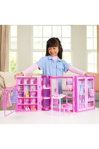 Cofanetto bambola Barbie e guardaroba - Da 36 mesi - Modello casuale