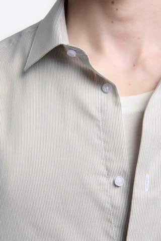 Camisa slim fit - Verde almendra
