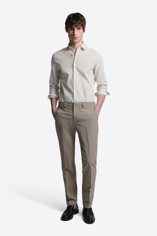 Camisa slim fit de lino - Beige