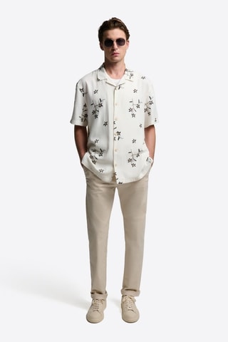 Camisa regular fit - Crudo