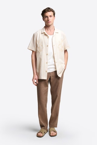 Camisa regular fit de lino - Beige