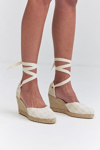 Sandalen met Sleehak - Beige