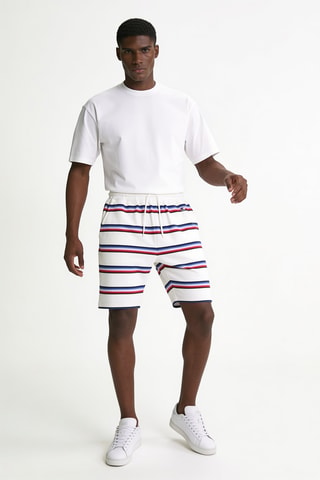 Short. Wit