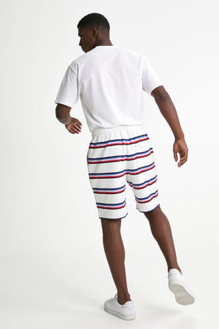 Short. Wit