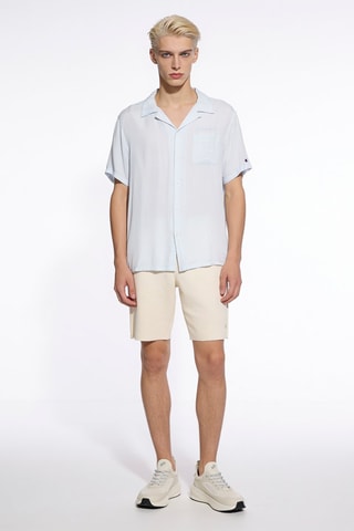 Short. Ecru