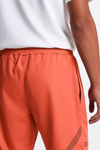 Short. Oranje