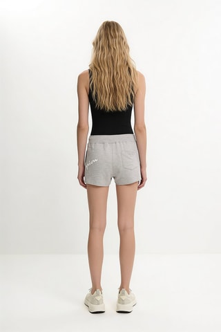 Short. Grijs