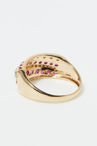 Bague Chemin des Rubis - 
Or jaune, diamants et rubis