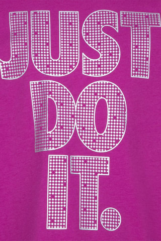 Camiseta - Nike - Blanco y violeta