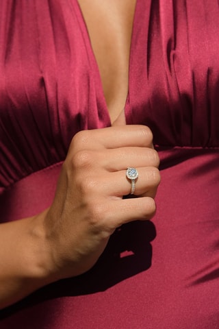 Bague Isis - Or blanc, diamants et topaze