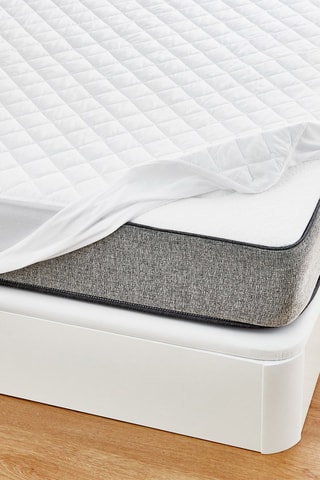 Protège-matelas matelassé et respirant au toucher soyeux
