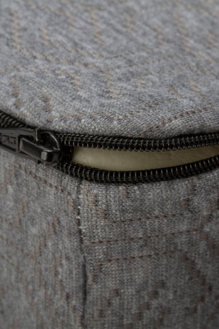 Coussin carré gris foncé en viscoélastique