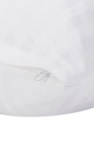 Lot d'oreillers garni à 30% de duvet, double housse