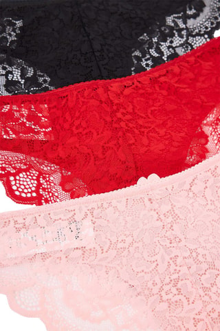 3 tangas - Noir, rose et rouge
