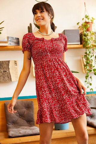 Robe volantée - Blanc et rouge