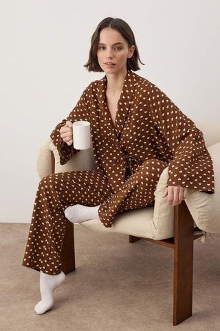 Pyjama portefeuille à motifs coeurs - Beige et marron