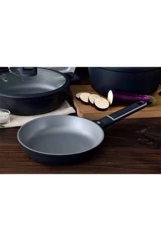 Wok avec couvercle 28 cm