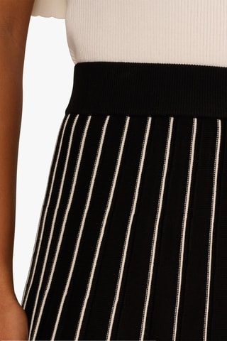 Jupe plissée taille haute - Écru et noir