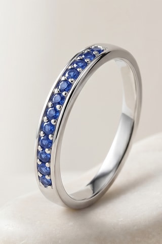 Bague - Or blanc et saphirs