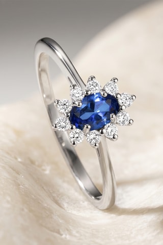 Bague - Or blanc, diamants et saphir