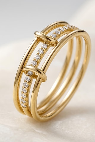 Bague  - Or jaune et diamants