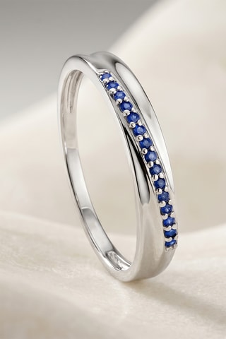 Bague - Or blanc et saphirs