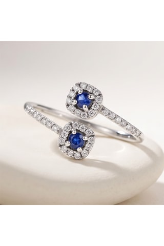 Bague - Or blanc, topazes et saphirs