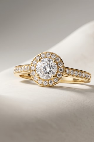 Bague - Or jaune, diamants et topaze