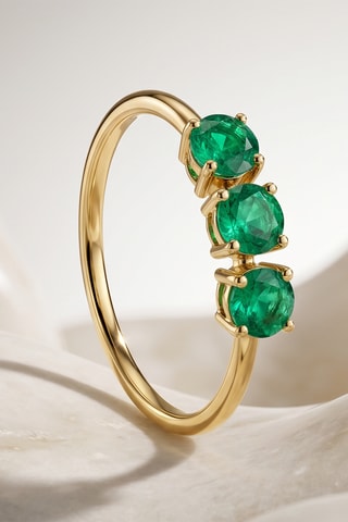 Bague - Or jaune et émeraudes